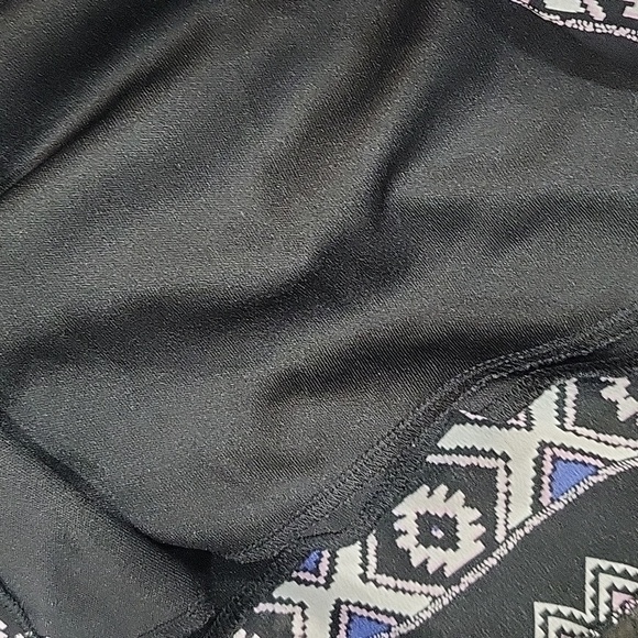 CHARLOTTE Russe Black Long Sleeve Dress with Colorful Geometric Pattern Size Med - Picture 8 of 8